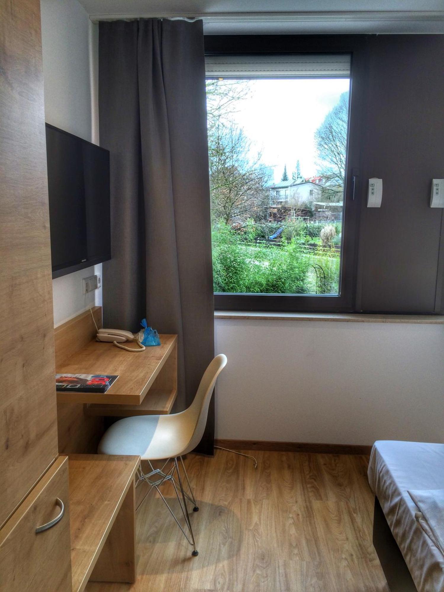 Hotel Knorz Zirndorf Oda fotoğraf